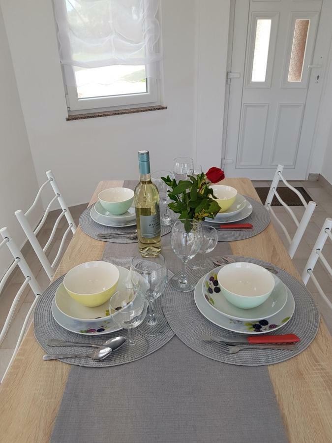 Apartment Ulika Marčana Eksteriør billede