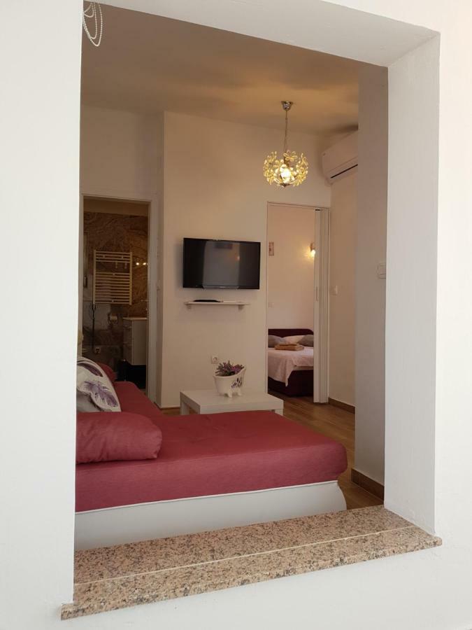 Apartment Ulika Marčana Eksteriør billede